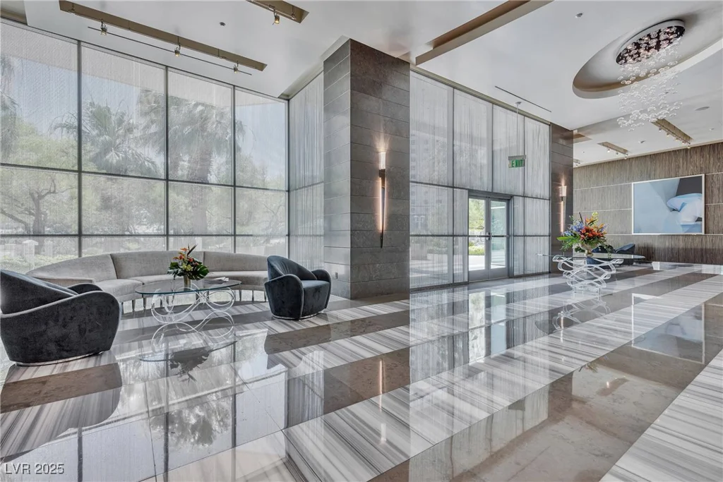 322 Karen, Las Vegas, NV 89109