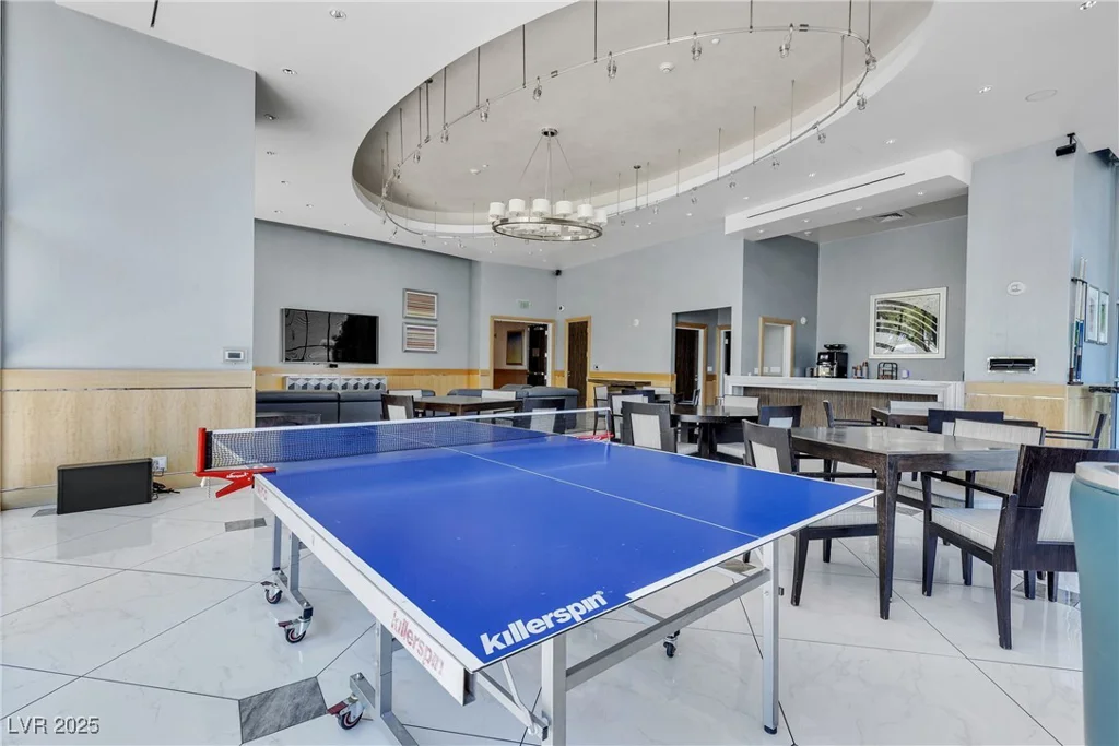 322 Karen, Las Vegas, NV 89109