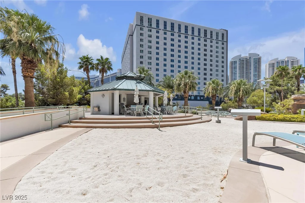 322 Karen, Las Vegas, NV 89109
