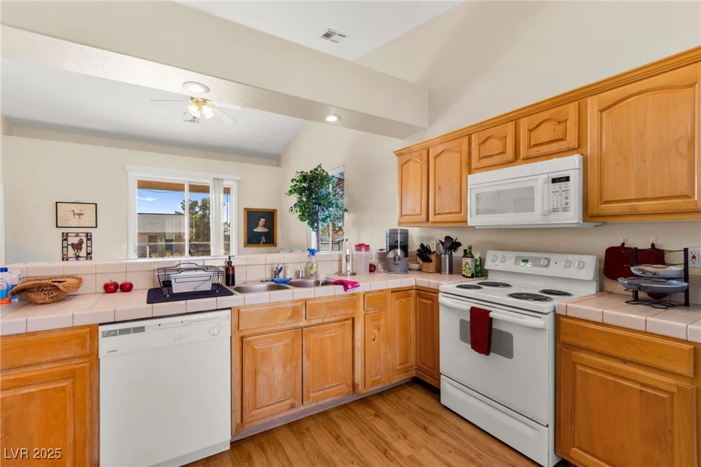 1921 Grandlodge, Pahrump, NV 89048