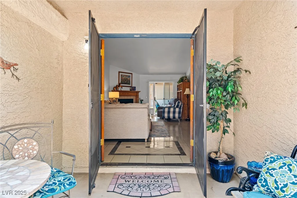 6629 Coastal Breeze, Las Vegas, NV 89108