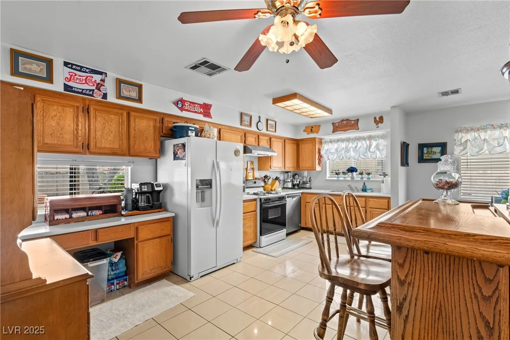 6629 Coastal Breeze, Las Vegas, NV 89108