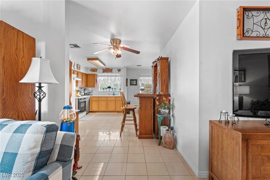 6629 Coastal Breeze, Las Vegas, NV 89108