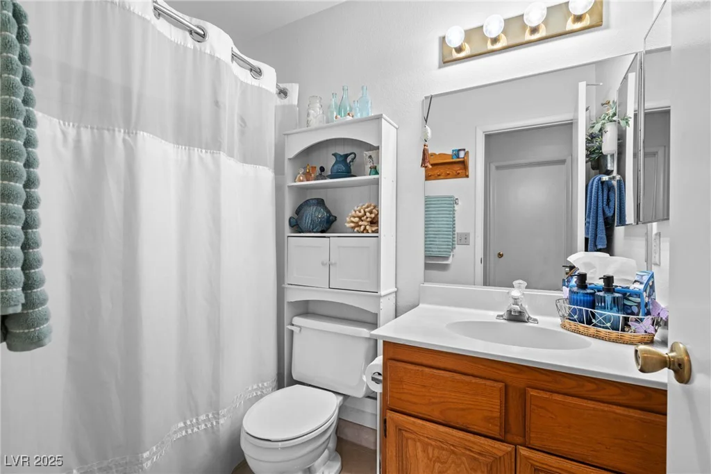 6629 Coastal Breeze, Las Vegas, NV 89108