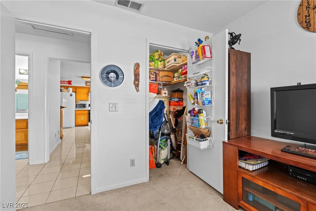 6629 Coastal Breeze, Las Vegas, NV 89108