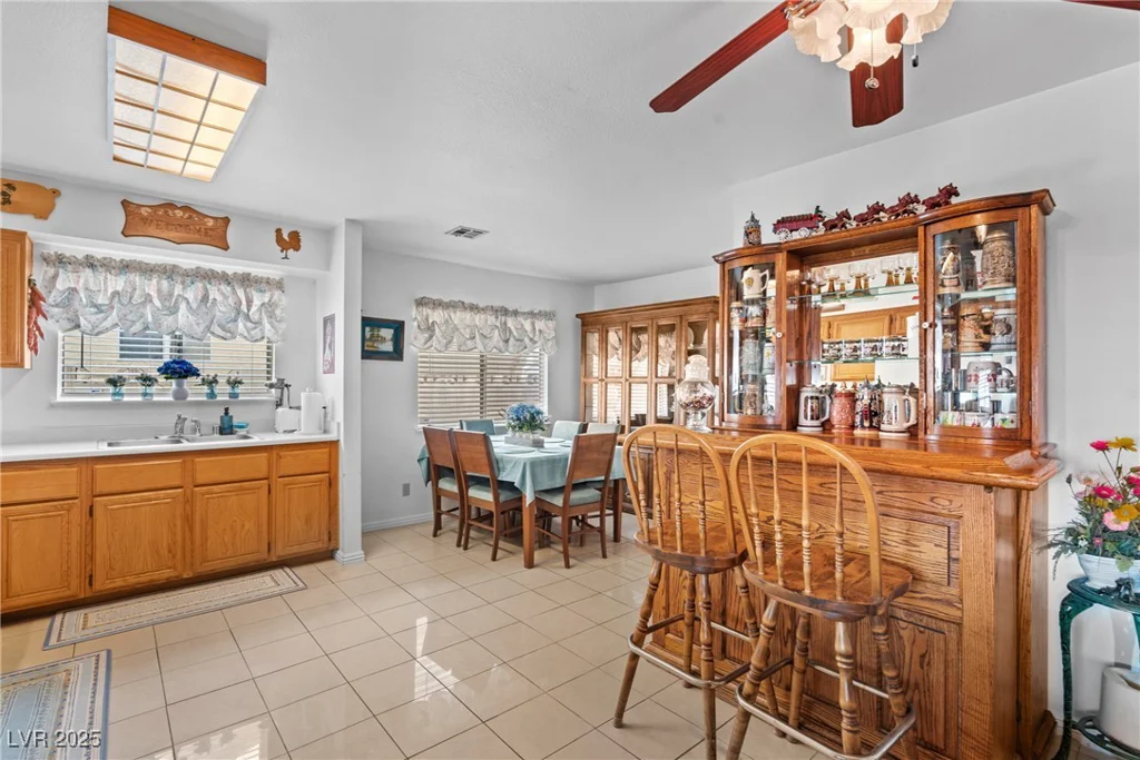 6629 Coastal Breeze, Las Vegas, NV 89108
