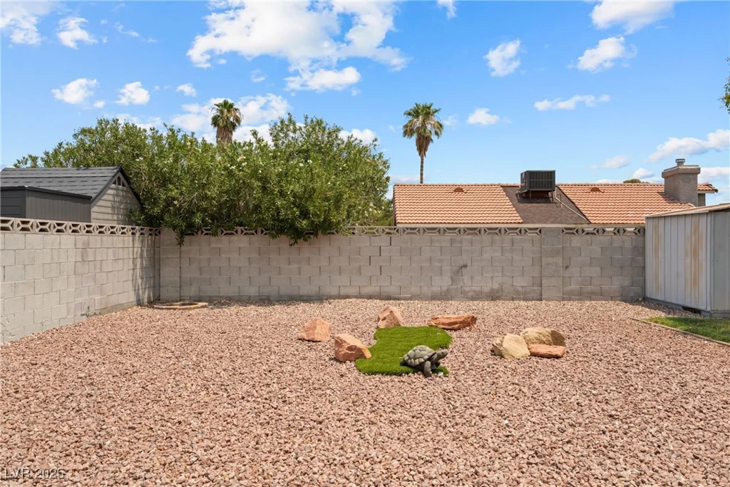 6629 Coastal Breeze, Las Vegas, NV 89108