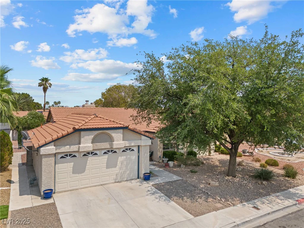 6629 Coastal Breeze, Las Vegas, NV 89108