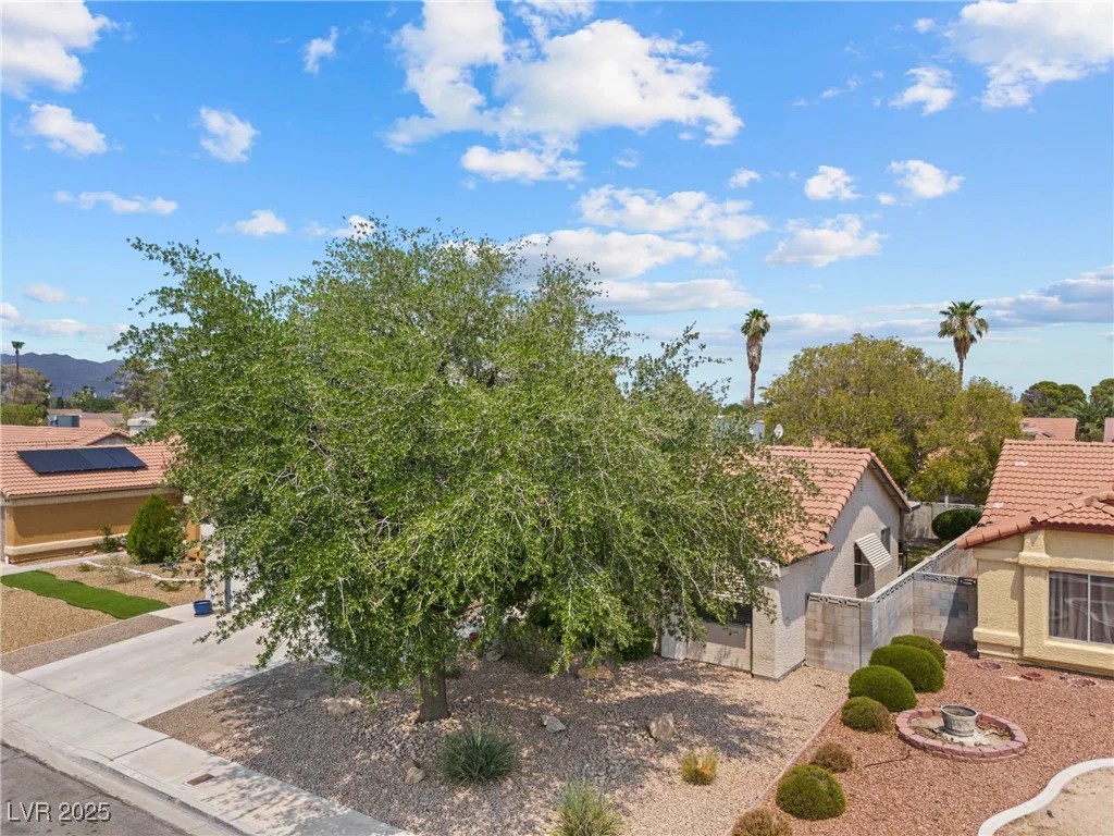 6629 Coastal Breeze, Las Vegas, NV 89108