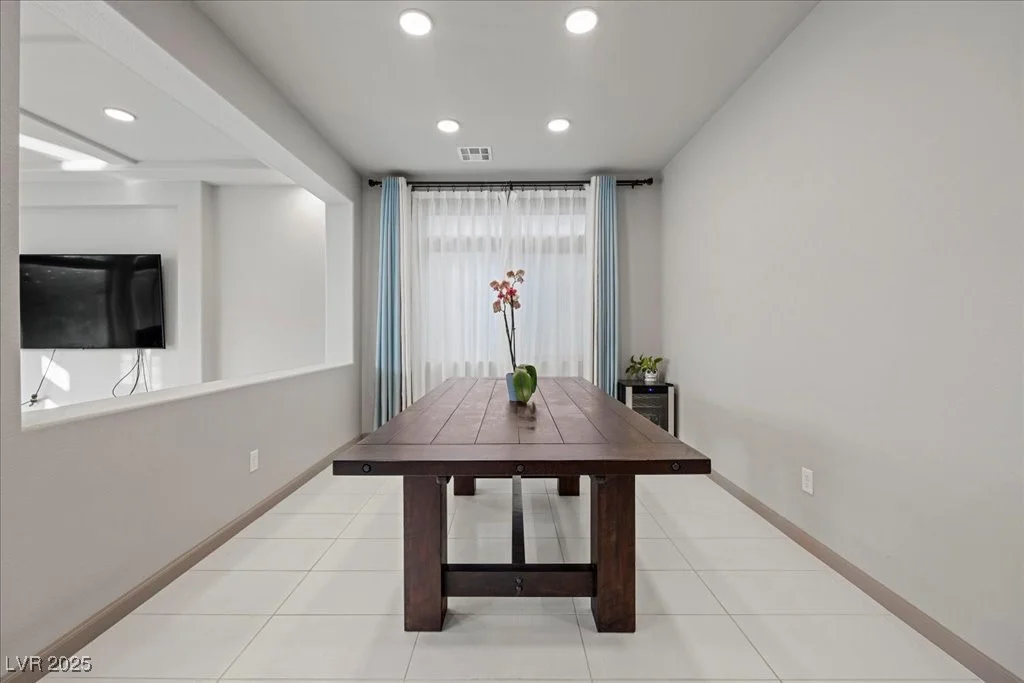 6618 Tangled Vines, Las Vegas, NV 89139