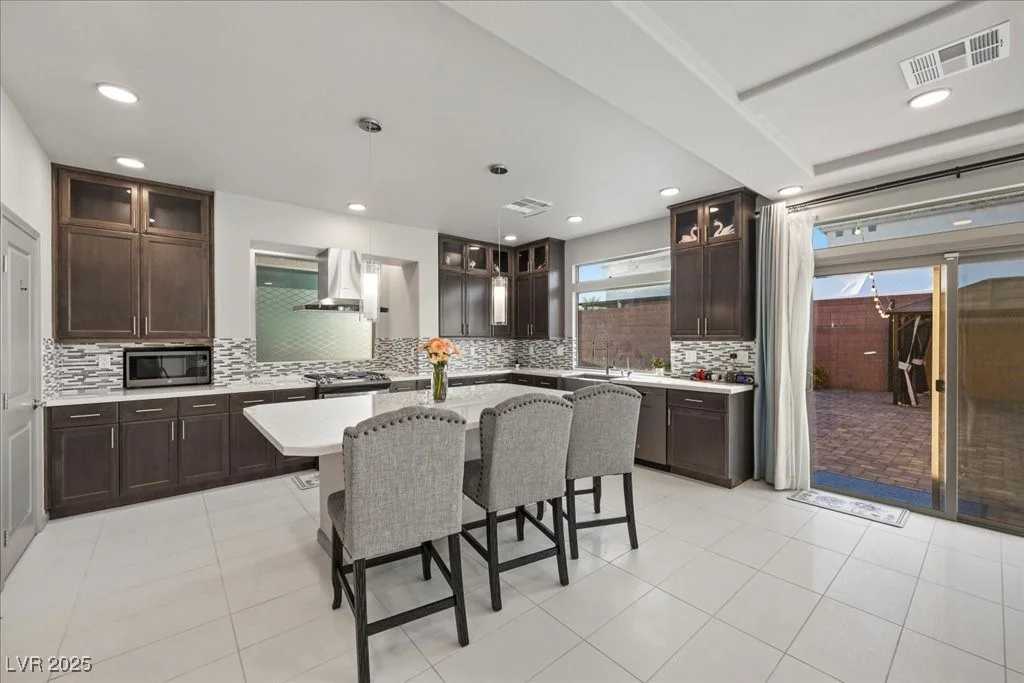 6618 Tangled Vines, Las Vegas, NV 89139