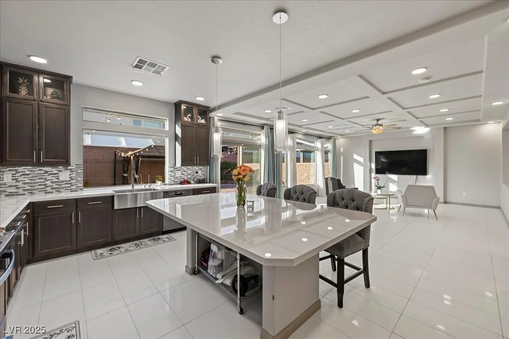 6618 Tangled Vines, Las Vegas, NV 89139