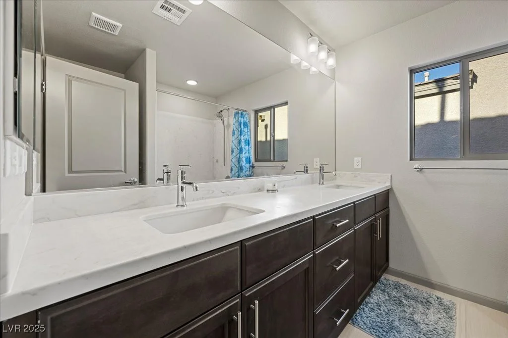 6618 Tangled Vines, Las Vegas, NV 89139