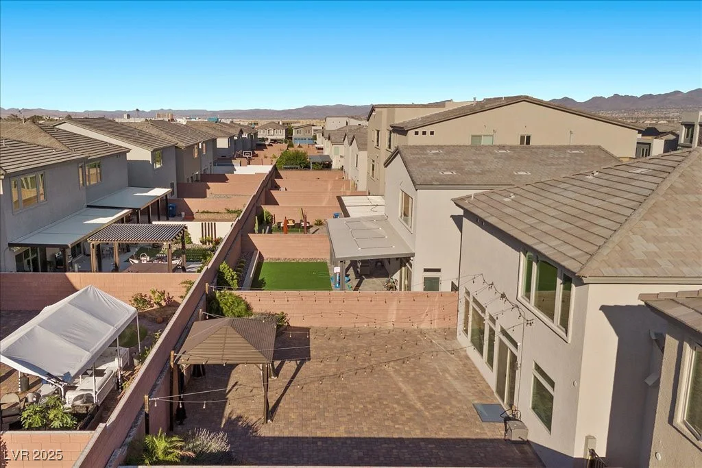 6618 Tangled Vines, Las Vegas, NV 89139