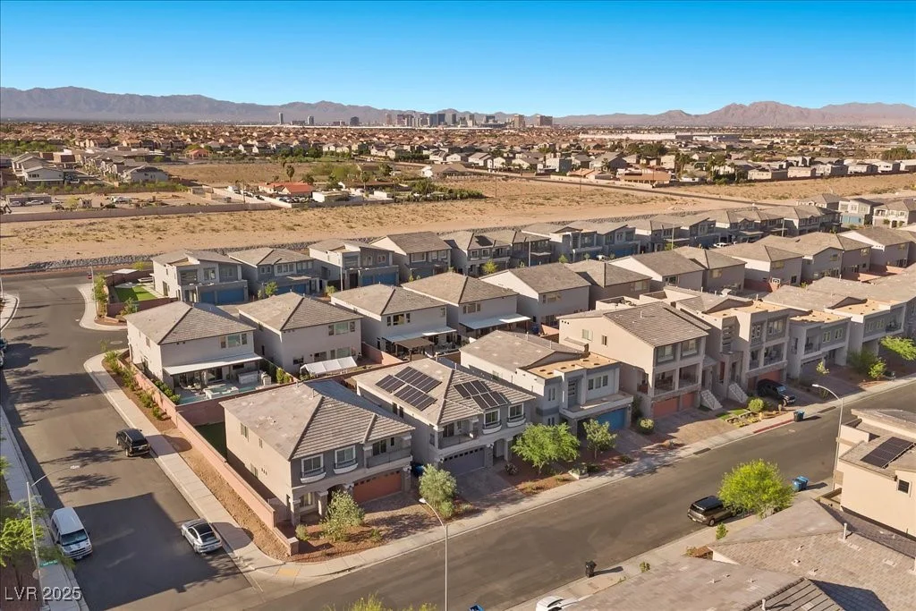 6618 Tangled Vines, Las Vegas, NV 89139