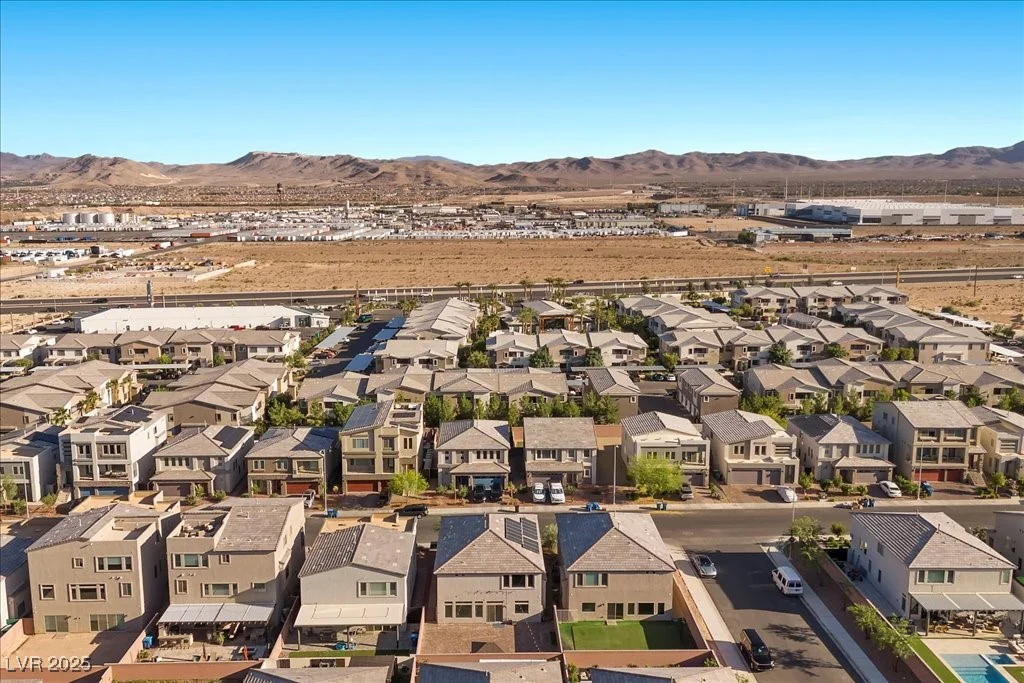 6618 Tangled Vines, Las Vegas, NV 89139
