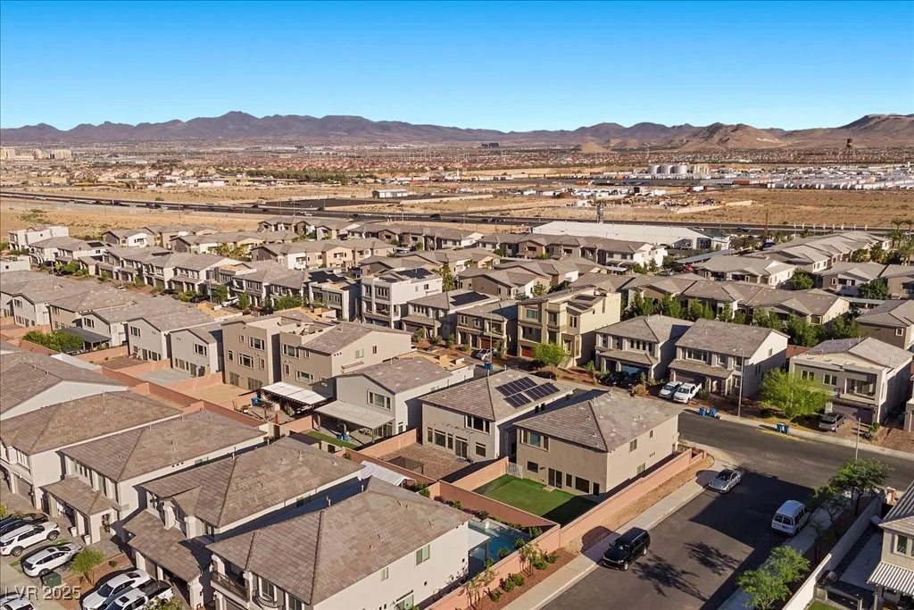 6618 Tangled Vines, Las Vegas, NV 89139