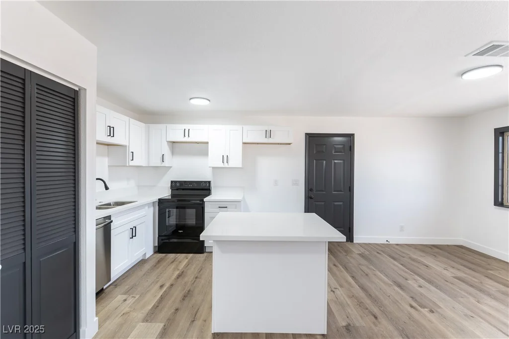 887 Carey, North Las Vegas, NV 89030
