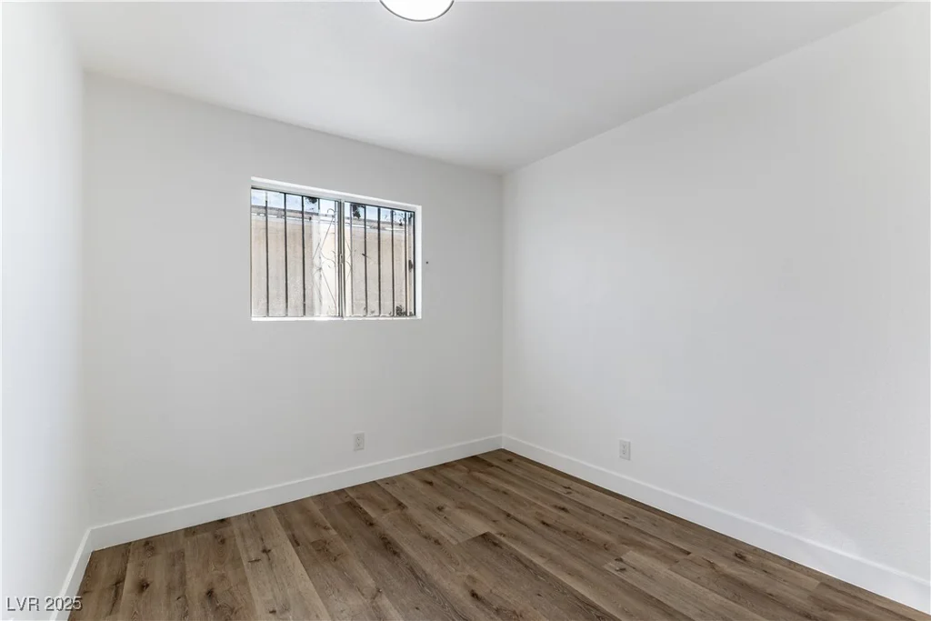 887 Carey, North Las Vegas, NV 89030