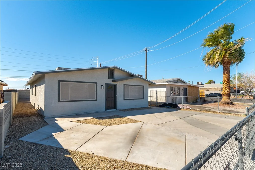 887 Carey, North Las Vegas, NV 89030