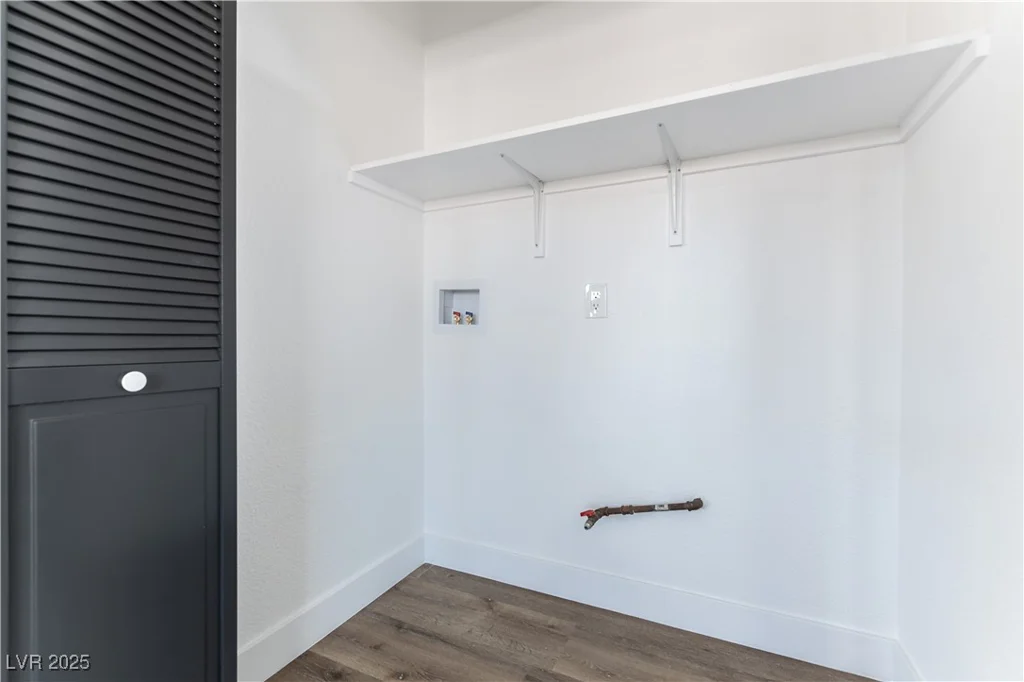887 Carey, North Las Vegas, NV 89030