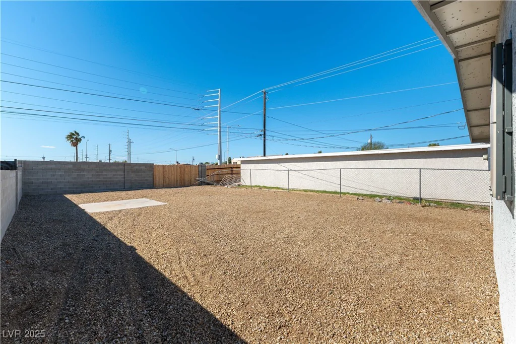 887 Carey, North Las Vegas, NV 89030