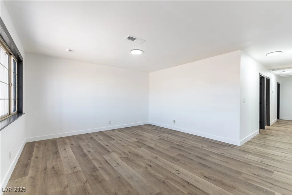 887 Carey, North Las Vegas, NV 89030