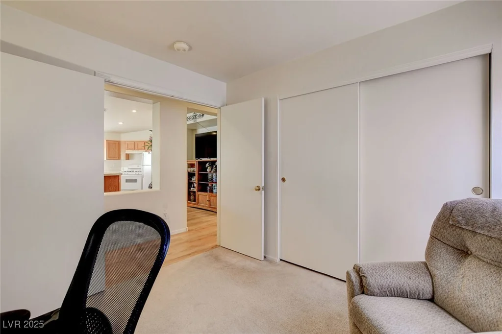 9660 Riding Ridge, Las Vegas, NV 89123