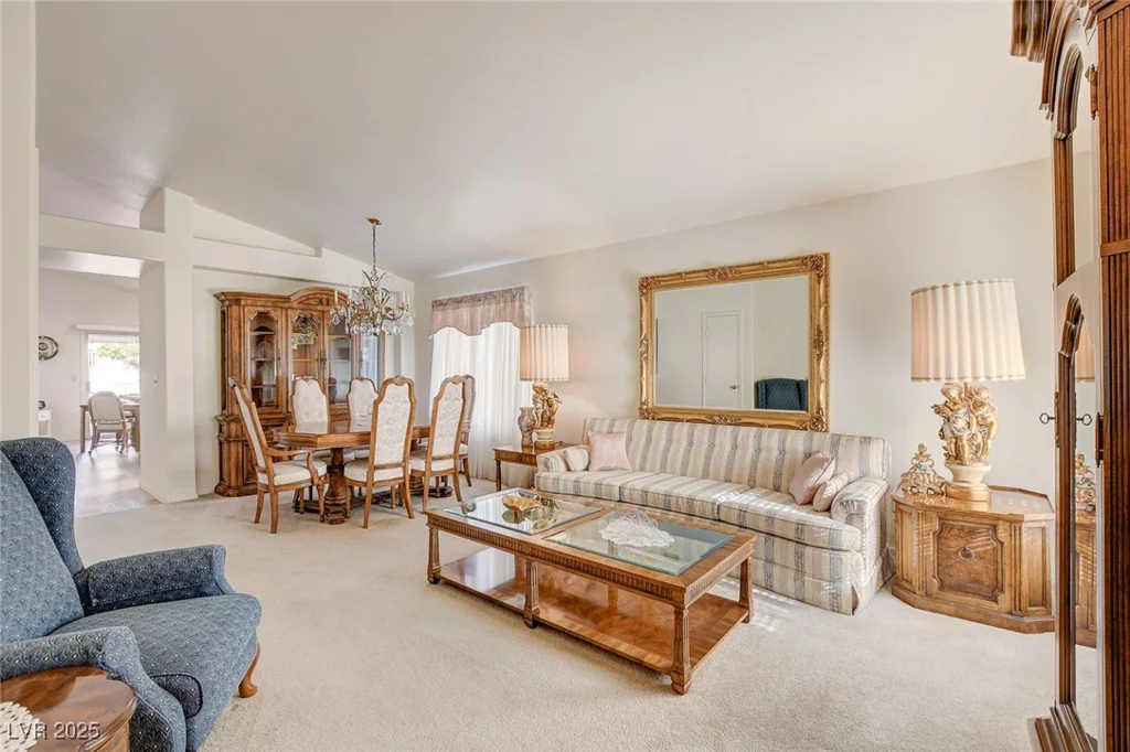 9660 Riding Ridge, Las Vegas, NV 89123