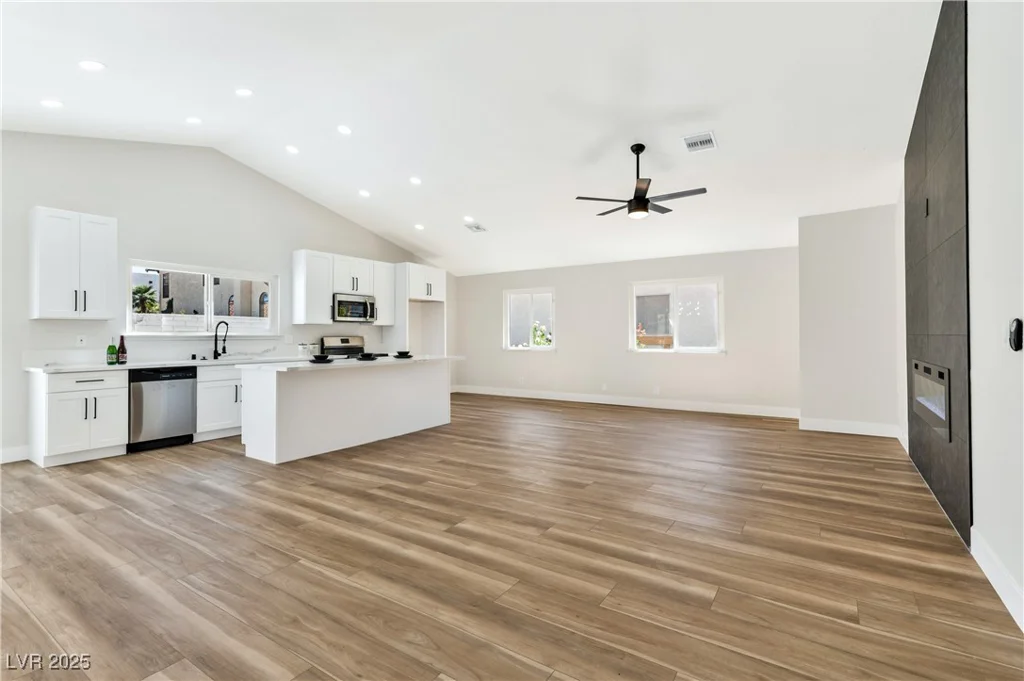 811 Spyglass, Las Vegas, NV 89107