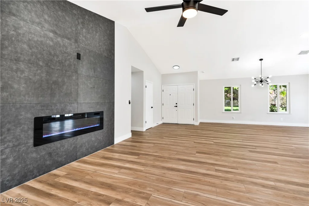 811 Spyglass, Las Vegas, NV 89107