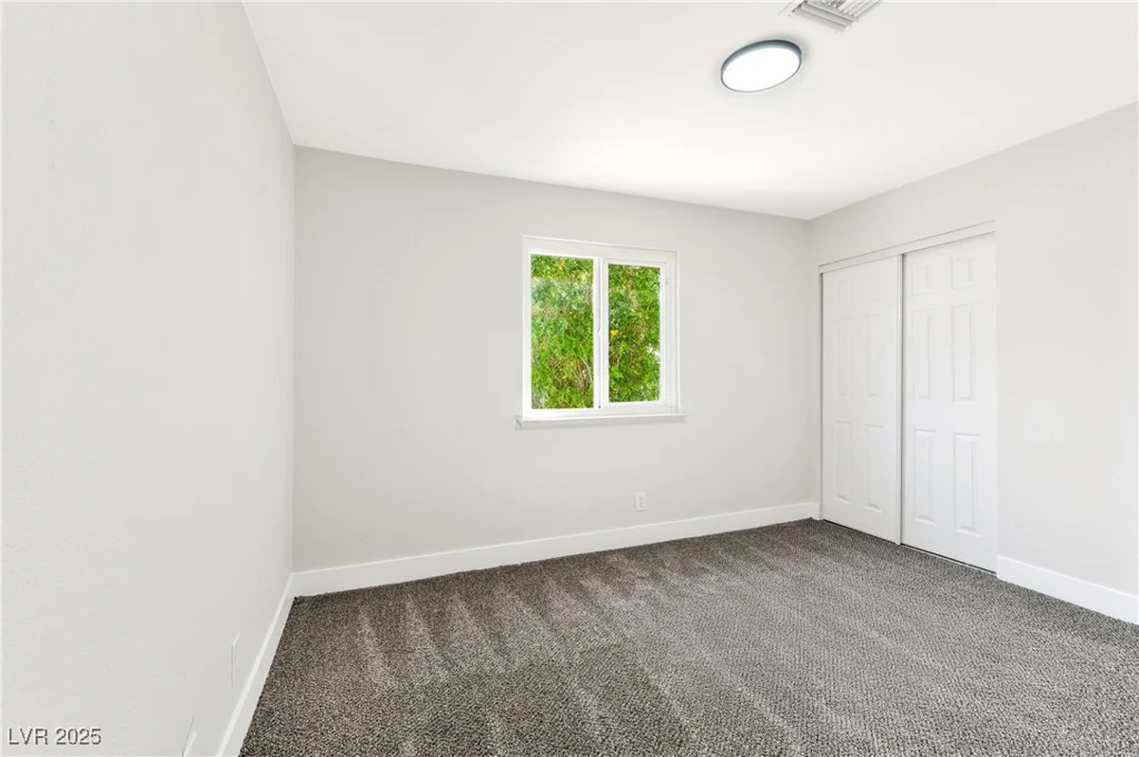 811 Spyglass, Las Vegas, NV 89107