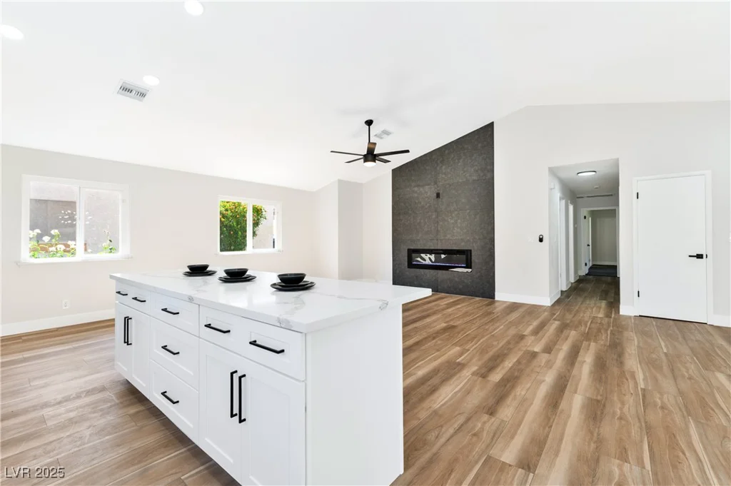 811 Spyglass, Las Vegas, NV 89107