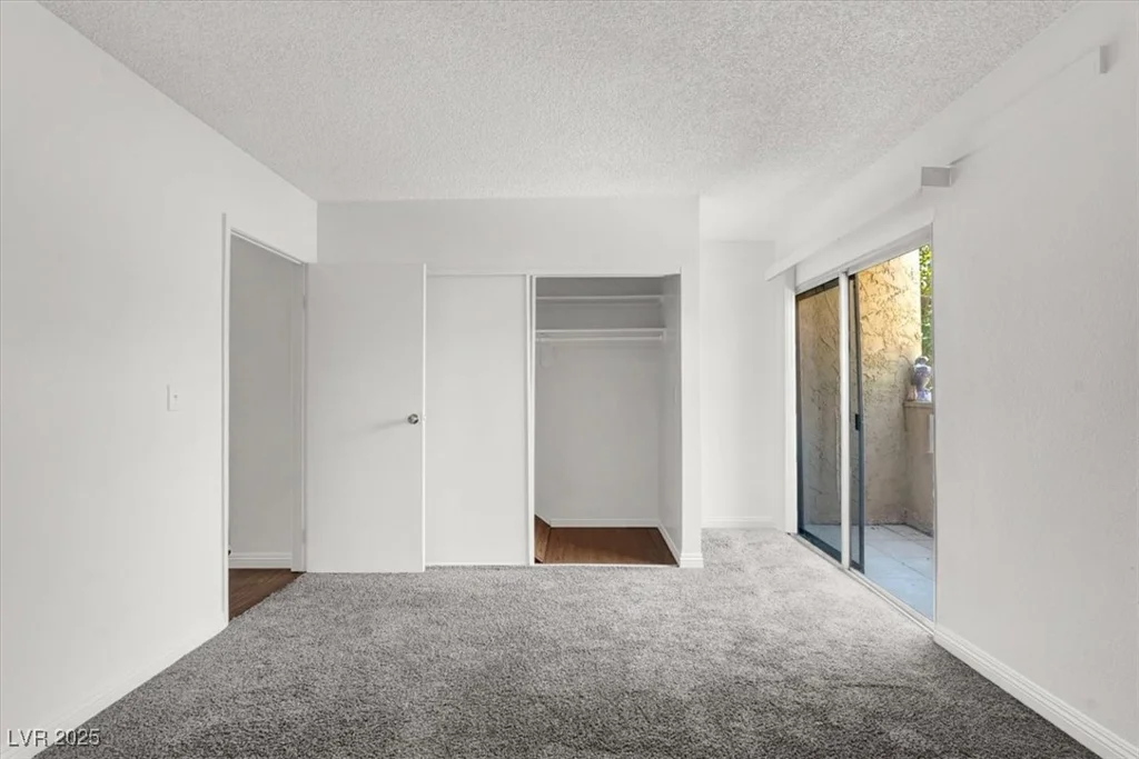5606 Lake Mead, Las Vegas, NV 89108