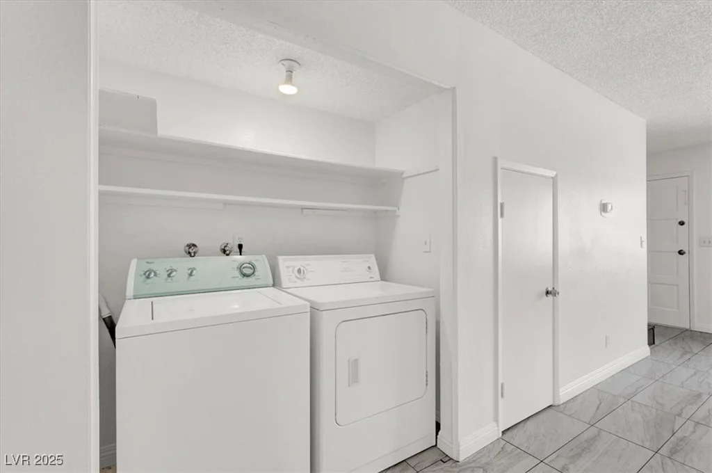 5606 Lake Mead, Las Vegas, NV 89108