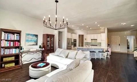 129 Chateau Whistler, Las Vegas, NV 89148