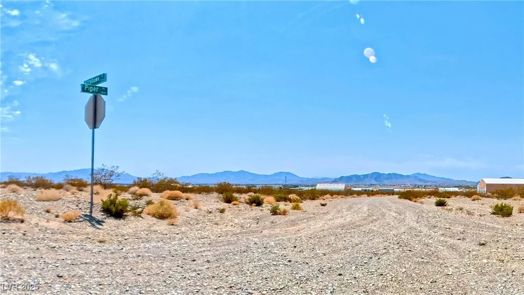 1281 Piper, Pahrump, NV 89060