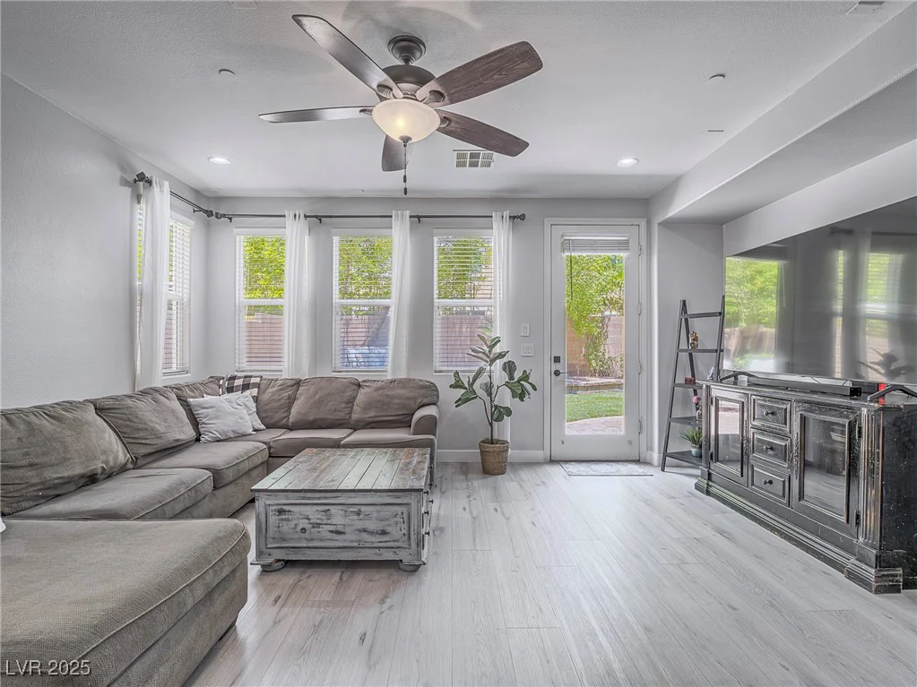 4128 Erinbird, North Las Vegas, NV 89084