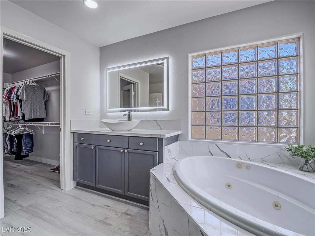 4128 Erinbird, North Las Vegas, NV 89084