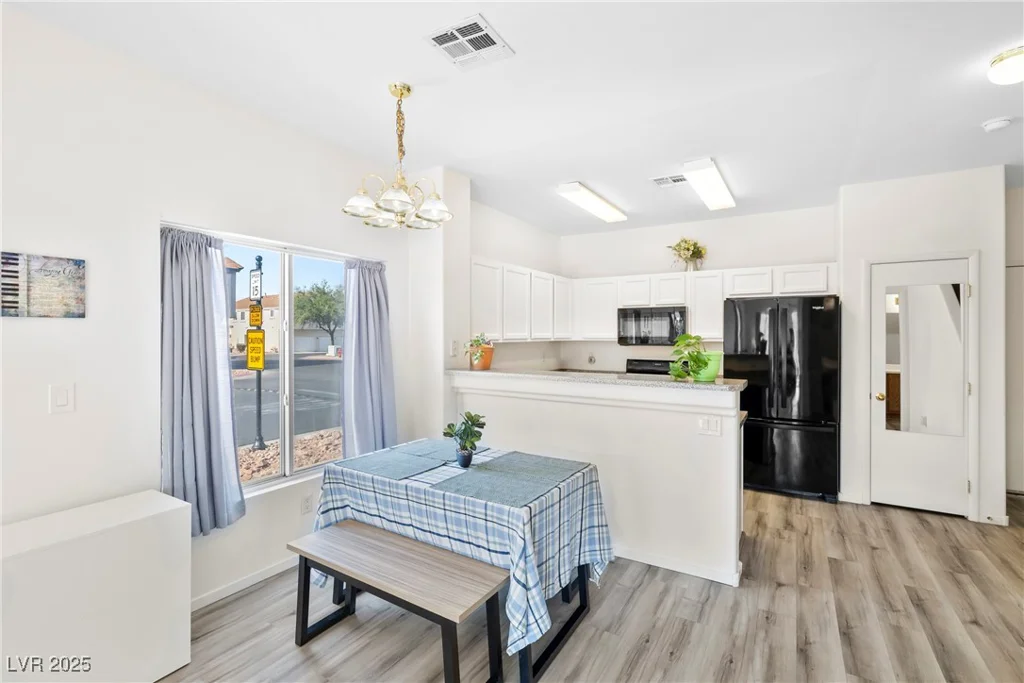 5939 Trickling Descent, Henderson, NV 89011