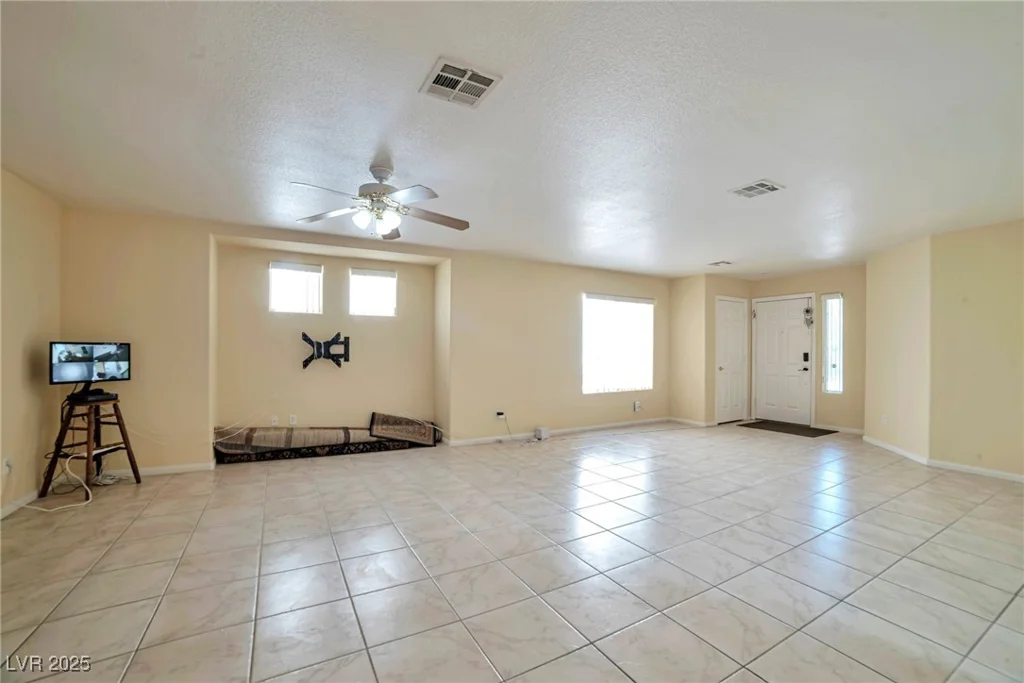 9614 Orchard Oasis, Las Vegas, NV 89147