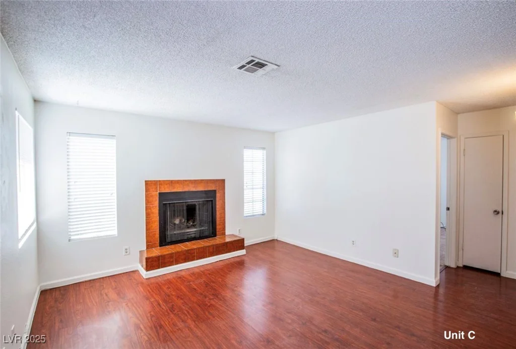 2755 Jennydiane, Las Vegas, NV 89121
