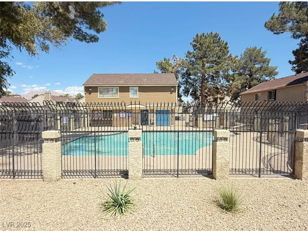 2755 Jennydiane, Las Vegas, NV 89121