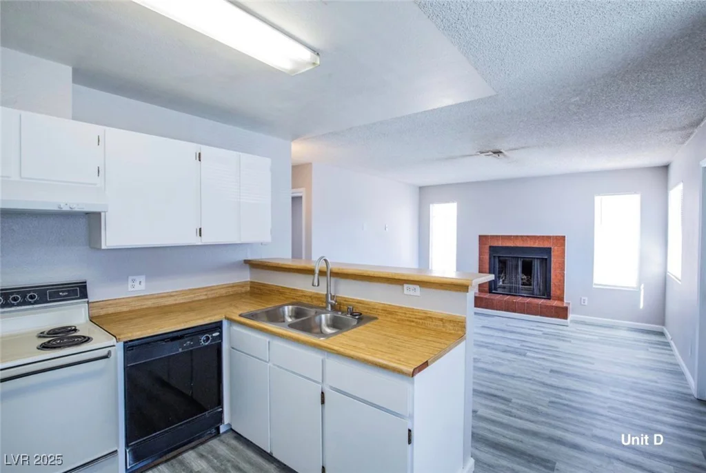 2755 Jennydiane, Las Vegas, NV 89121