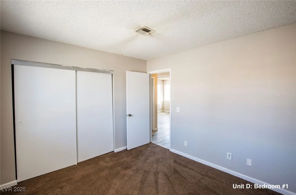 2755 Jennydiane, Las Vegas, NV 89121