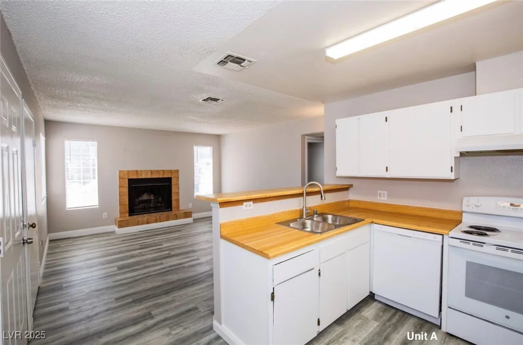 2755 Jennydiane, Las Vegas, NV 89121