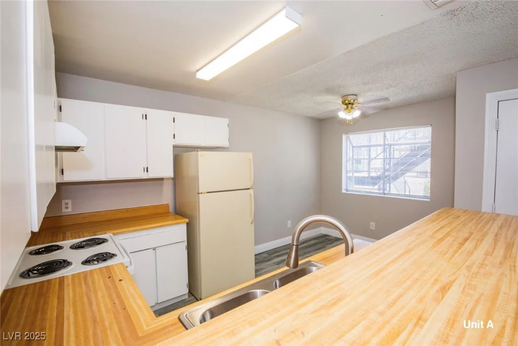2755 Jennydiane, Las Vegas, NV 89121