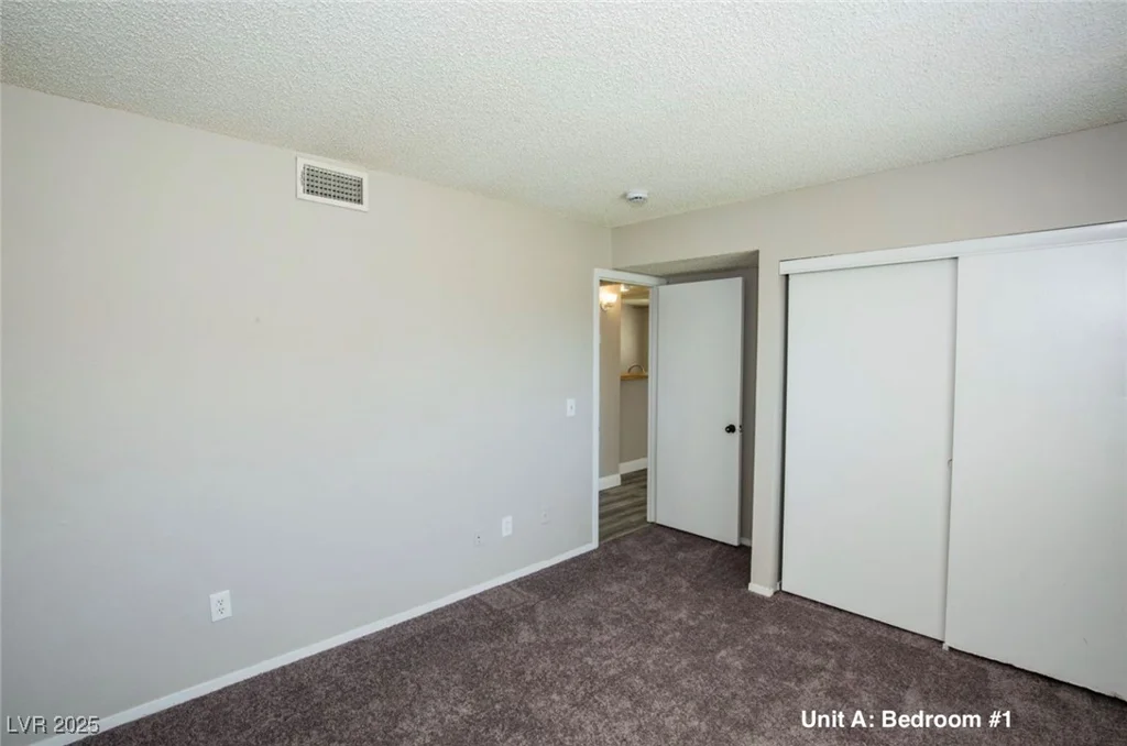 2755 Jennydiane, Las Vegas, NV 89121