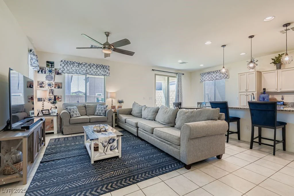 10011 Cluny, Las Vegas, NV 89178
