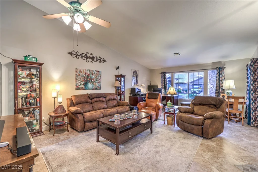 1707 Golden Vista, Las Vegas, NV 89123